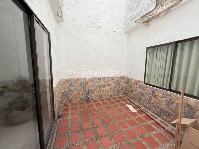 Edificio de Apartamentos en Arriendo, Manila, Medellín – další