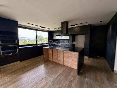 Casa de 5 alcobas en venta en Retiro, Envigado, 507 m² · foto 7 de 20