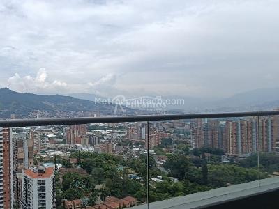 Apartamento de 2 alcobas en venta en Loma El Carmelo, Sabaneta, 101 m² · foto 3 de 13