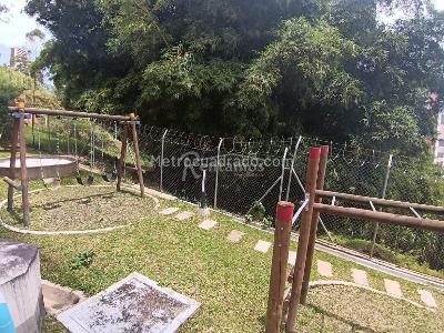 Apartamento de 2 alcobas en venta en Loma El Carmelo, Sabaneta, 101 m² · foto 11 de 13