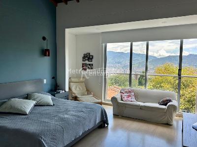 Casa de 3 alcobas en venta en Loma El Atravesado, Envigado, 308 m² · foto 17 de 20