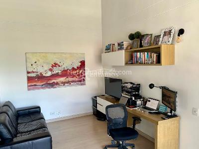 Casa de 3 alcobas en venta en Loma El Atravesado, Envigado, 308 m² · foto 18 de 20