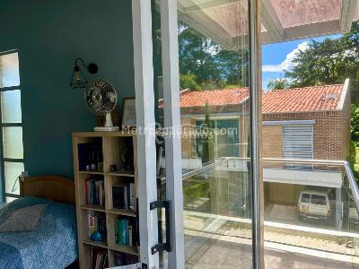 Casa de 3 alcobas en venta en Loma El Atravesado, Envigado, 308 m² · foto 20 de 20