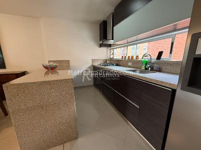 Apartamento de 3 alcobas en venta en Zuñiga, Medellín, 138 m² · foto 3 de 20