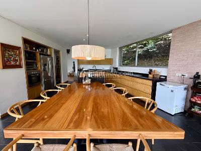 Casa de 4 alcobas en venta en Las Palmas, Medellín, 625 m² · foto 2 de 20