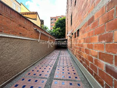 Apartamento en venta en El Portal, Envigado · foto 18 de 20