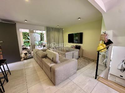 Casa de 5 alcobas en venta en El Poblado, Medellín, 350 m² · foto 2 de 17