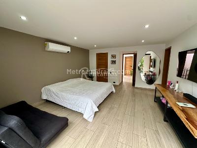 Casa de 5 alcobas en venta en El Poblado, Medellín, 350 m² · foto 8 de 17