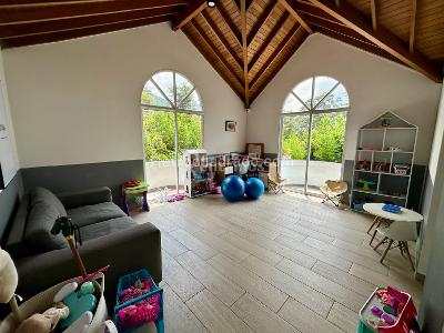 Casa de 5 alcobas en venta en El Poblado, Medellín, 350 m² · foto 15 de 17