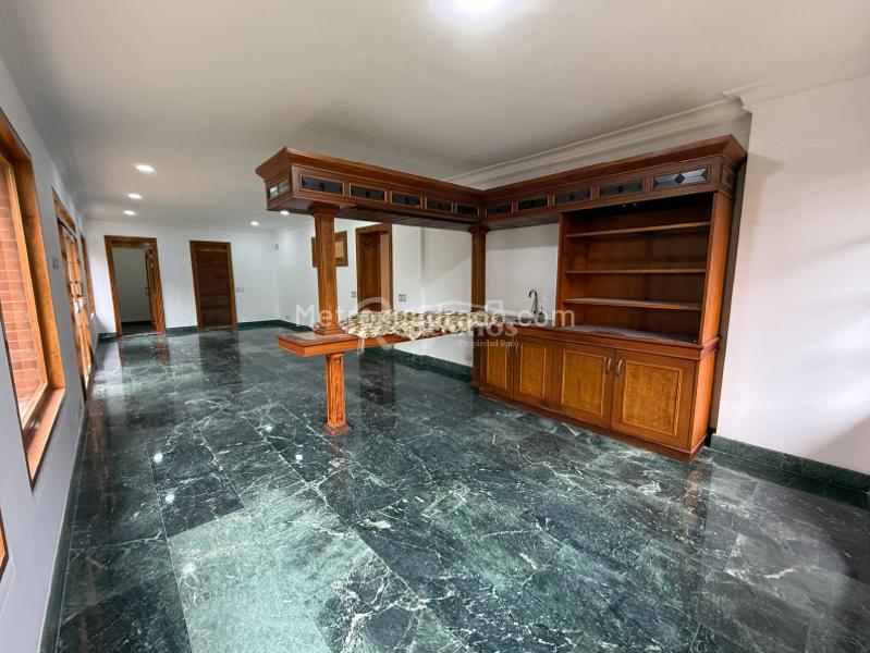 Casa de 4 Alcobas en El Poblado con Terraza y Turco - 6