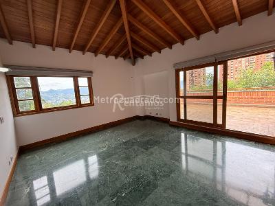 Casa en arriendo en El Poblado, Medellín · foto 14 de 20