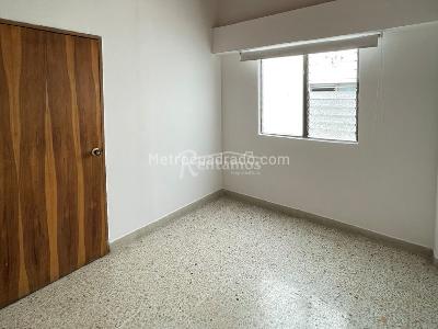 Apartamento de 4 alcobas en venta en Calasanz, Medellín, 215 m² · foto 20 de 20