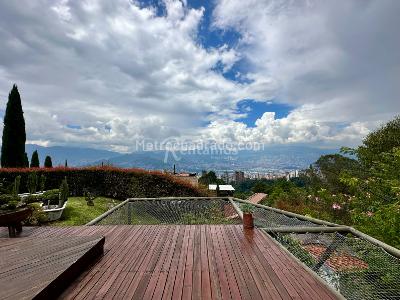 Casa de 3 alcobas en venta en Altos Del Poblado, Medellín, 1800 m² · foto 2 de 20