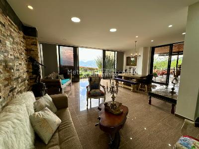 Casa de 3 alcobas en venta en Altos Del Poblado, Medellín, 1800 m² · foto 9 de 20