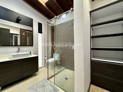 Casa de 3 alcobas en venta en Altos Del Poblado, Medellín, 1800 m² · foto 16 de 20