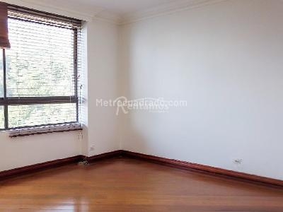 Apartamento en venta en El Poblado, Medellín · foto 8 de 14