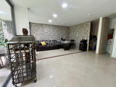 Casa de 3 alcobas en venta en Loma El Atravesado, Envigado, 286 m² · foto 9 de 20