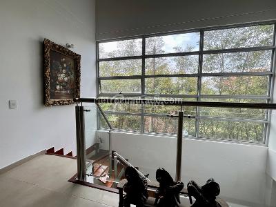 Casa de 3 alcobas en venta en Loma El Atravesado, Envigado, 286 m² · foto 11 de 20