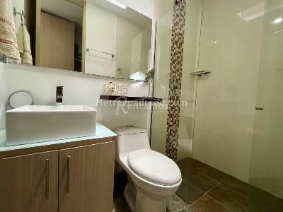 Casa de 3 alcobas en venta en Loma El Atravesado, Envigado, 286 m² · foto 14 de 20