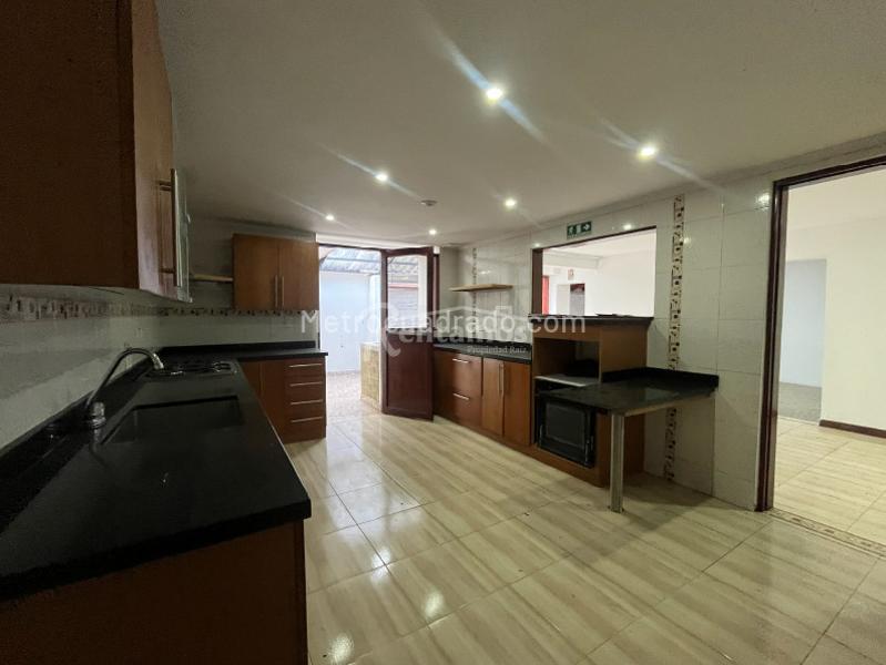 4BR House in Villagrande (358 m²)