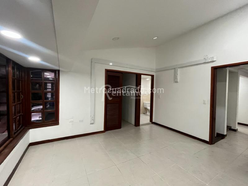 Casa en Arriendo, Villagrande, Envigado - 3