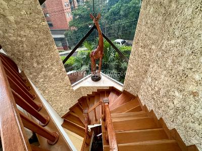 Casa de 4 alcobas en venta en El Esmeraldal, Envigado, 450 m² · foto 8 de 20