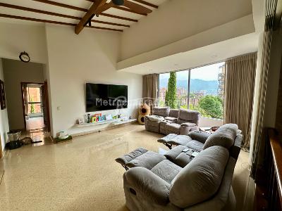 Casa de 4 alcobas en venta en El Esmeraldal, Envigado, 450 m² · foto 14 de 20