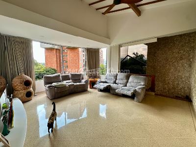 Casa de 4 alcobas en venta en El Esmeraldal, Envigado, 450 m² · foto 15 de 20