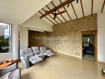 Casa de 4 alcobas en venta en El Esmeraldal, Envigado, 450 m² · foto 16 de 20