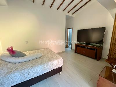 Casa de 4 alcobas en venta en El Esmeraldal, Envigado, 450 m² · foto 19 de 20