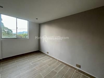 Apartamento de 2 alcobas en venta en Vereda Pan De Azucar, Sabaneta, 53 m² · foto 3 de 16