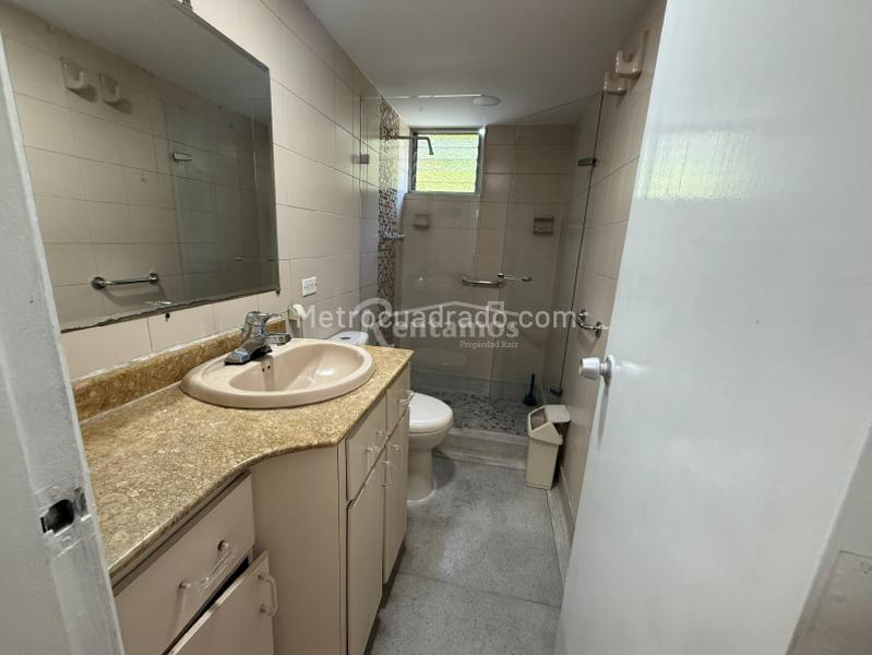 Apartamento de 4 Alcobas en Suramericana - 7