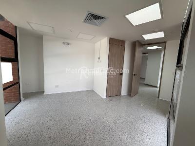 Oficina en Arriendo, San Diego, Medellín