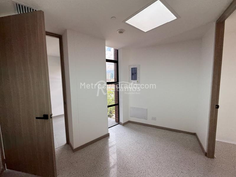 Consultorio en Arriendo, San Diego, Medellín - Más