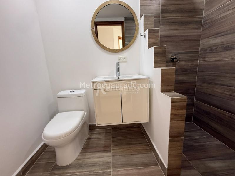 Apartamento Amoblado de 3 Alcobas en Aguacatala, El Poblado - 5