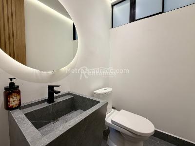 Apartamento de 2 alcobas en venta en Los Naranjos, Medellín, 156 m² · foto 10 de 15