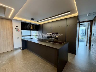 Apartamento de 2 alcobas en venta en Los Naranjos, Medellín, 156 m² · foto 12 de 15