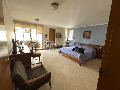 Apartamento de 3 alcobas en venta en Castropol, Medellín, 230 m² · foto 6 de 20