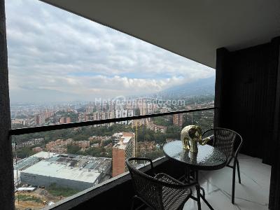 Apartaestudio en venta en Loma Del Escobero, Envigado, 79 m² · foto 4 de 20