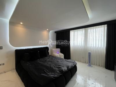 Apartaestudio en venta en Loma Del Escobero, Envigado, 79 m² · foto 5 de 20