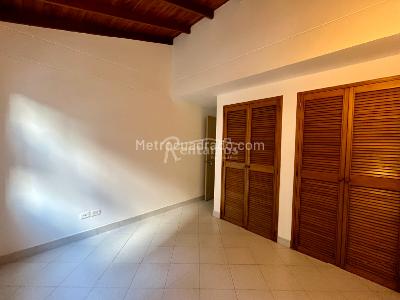 Casa de 3 alcobas en venta en La Frontera, Medellín, 200 m² · foto 5 de 20