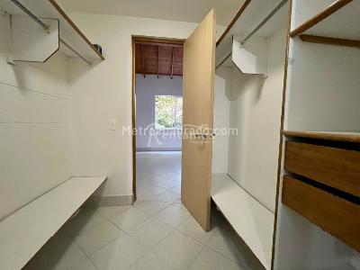 Casa de 3 alcobas en venta en La Frontera, Medellín, 200 m² · foto 13 de 20