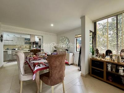 Apartamento en venta en El Poblado, Medellín · foto 5 de 20