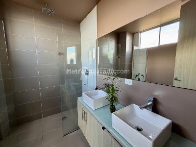 Casa de 3 alcobas en venta en Loma El Atravesado, Envigado, 223 m² · foto 5 de 20