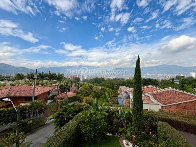 Casa de 3 alcobas en venta en Loma El Atravesado, Envigado, 223 m² · foto 7 de 20