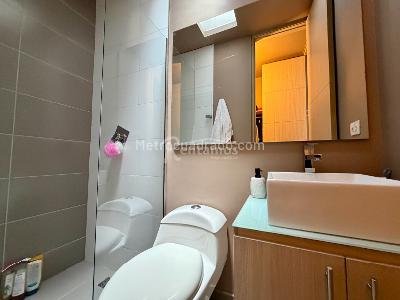Casa de 3 alcobas en venta en Loma El Atravesado, Envigado, 223 m² · foto 18 de 20