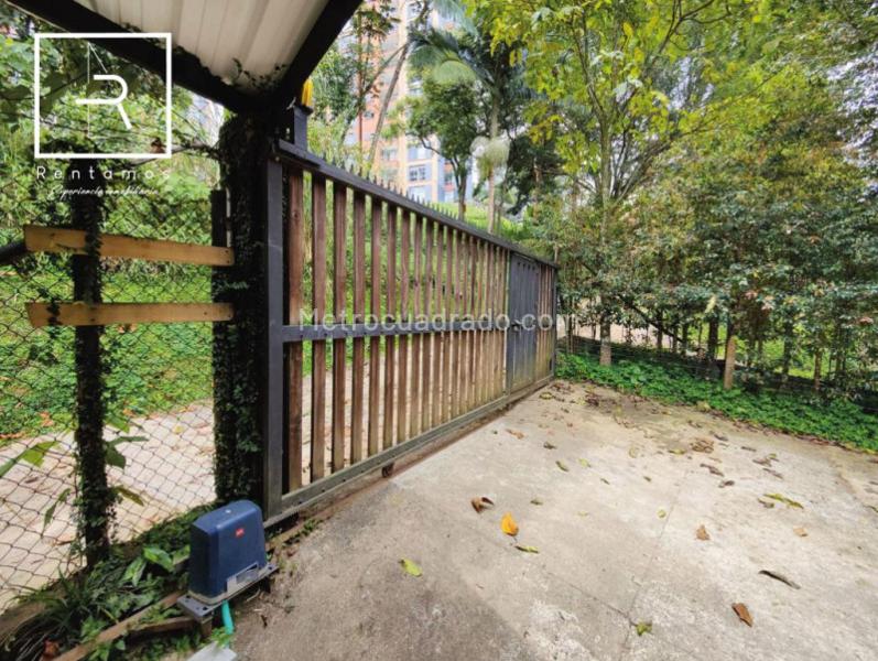 2BR House in Loma De Las Brujas (200 m²) - 2