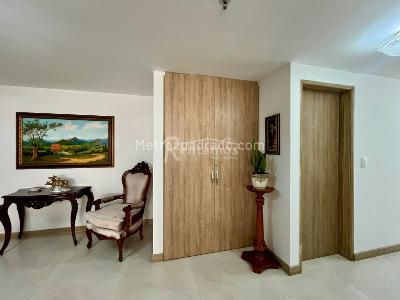 Apartamento de 3 alcobas en venta en Zuñiga, Envigado, 163 m² · foto 10 de 20