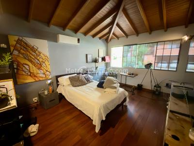 Casa de 3 alcobas en venta en Benedictinos, Envigado, 400 m² · foto 11 de 16