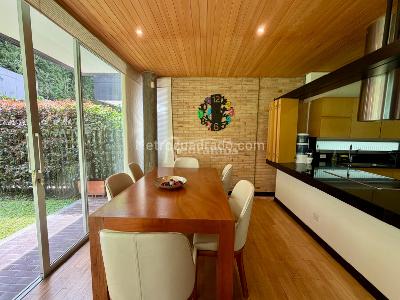 Casa de 4 alcobas en venta en Loma El Atravesado, Envigado, 345 m² · foto 5 de 20